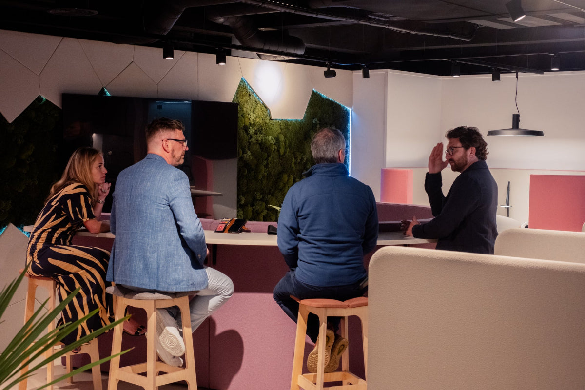 jdd staff helping our customers and dealers