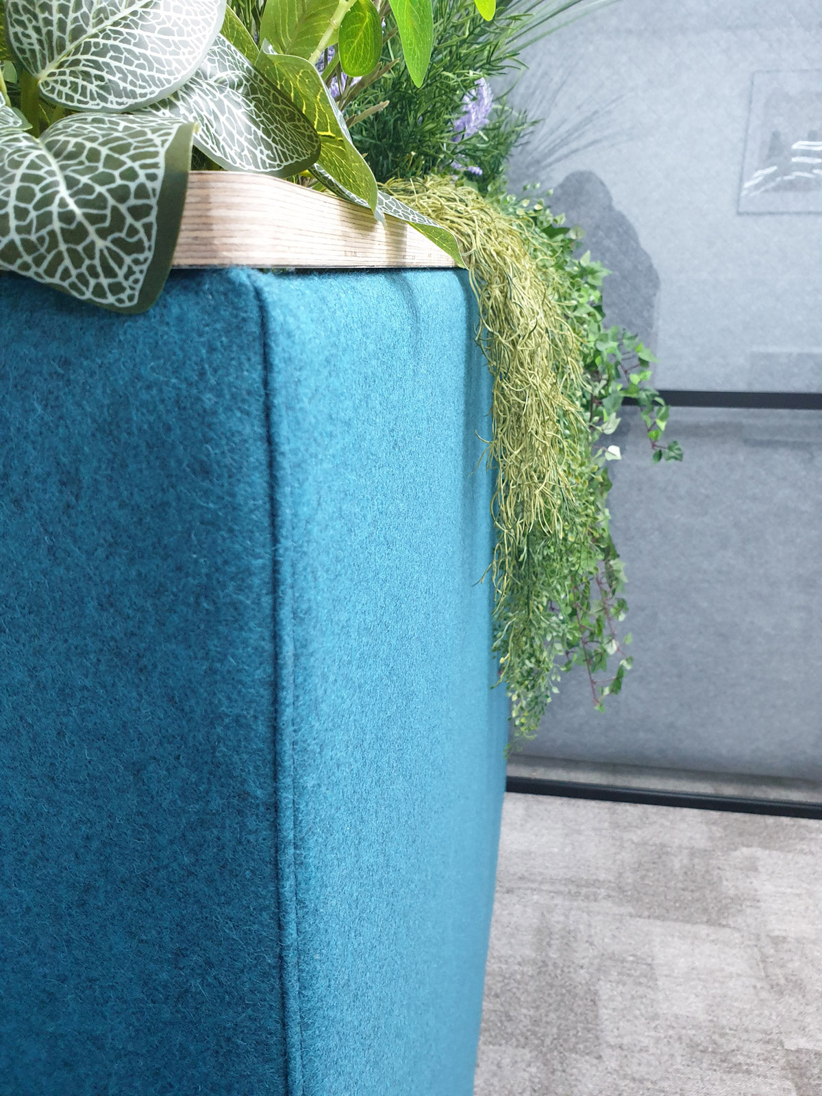 fearne office planter