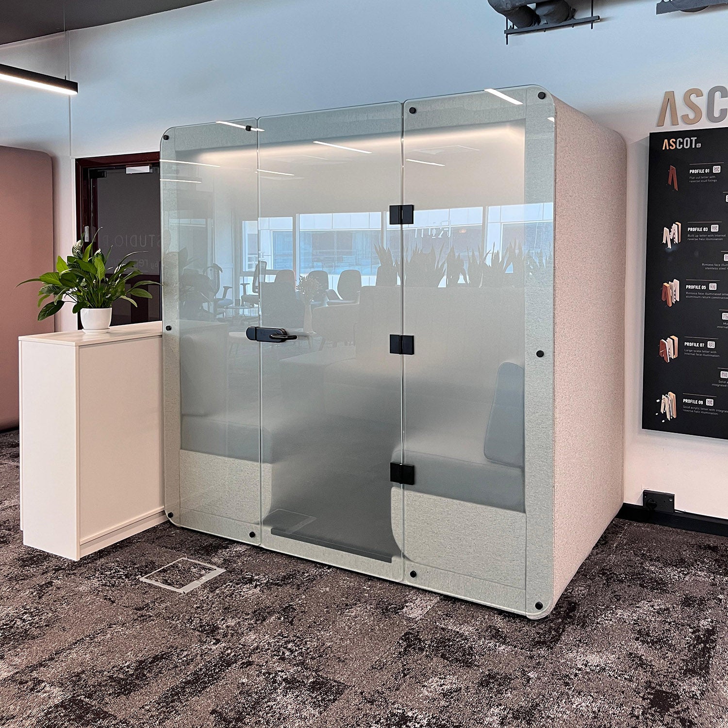 jdd bob 4 seat meeting pod with a full frosted glass manifestation 
