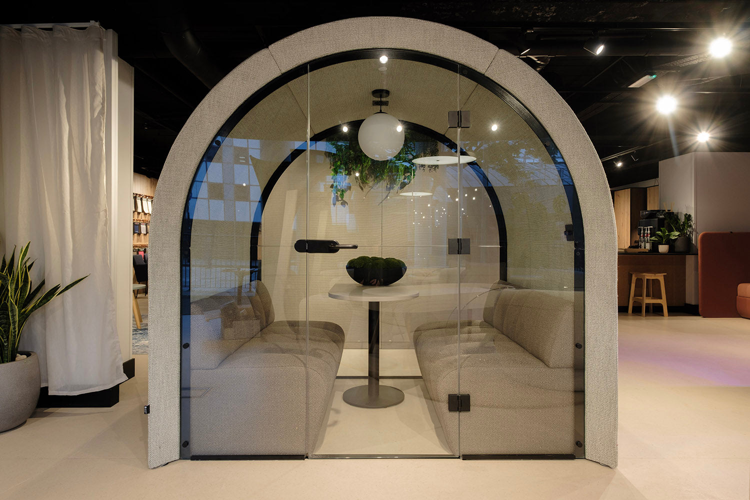 jdd archie meeting pod with glass door